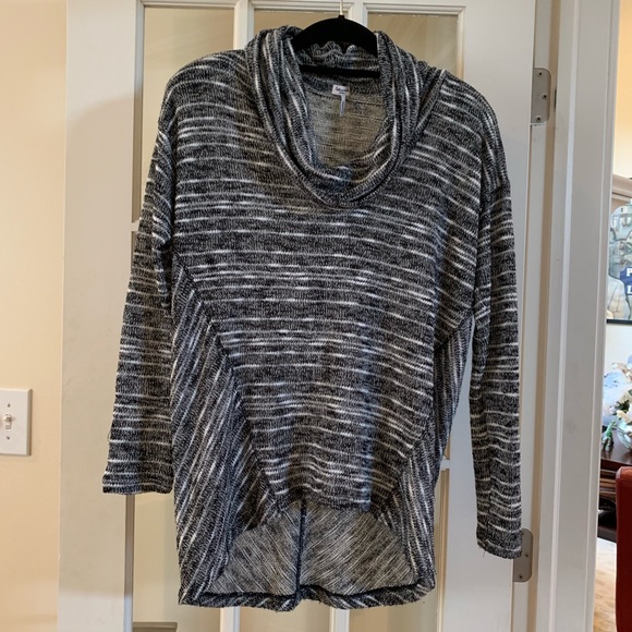 Splendid Cowl Neck Sweater Sz S - Picture 2 of 5